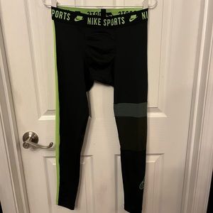 Nike Sport Clash Running Tights